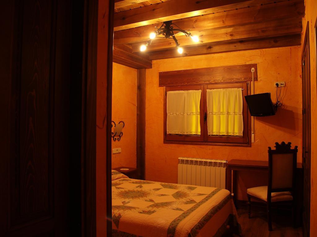 La Casona Del Herrero Navaleno Eksteriør billede